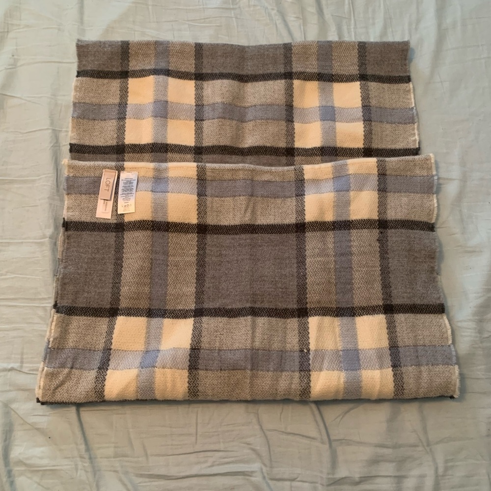 Loft infinity scarf